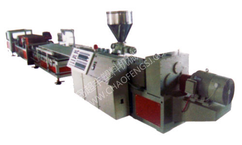 pvc寬幅門板生產(chǎn)線_pvc寬幅門板生產(chǎn)機(jī)組